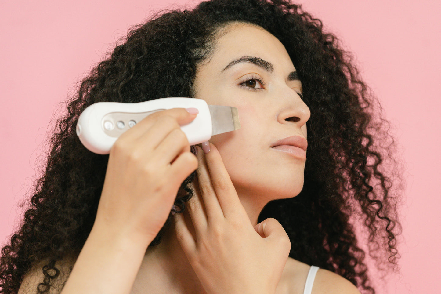 Ultrasonic Facial Scrubber